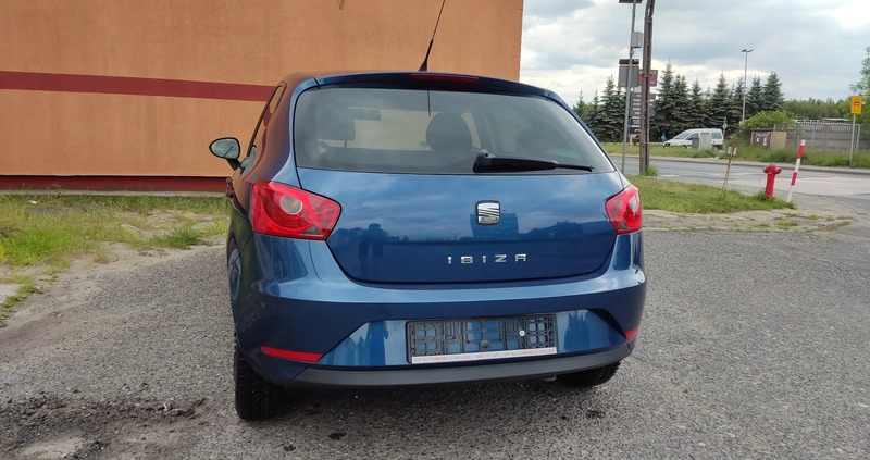 Seat Ibiza cena 17900 przebieg: 150000, rok produkcji 2012 z Sędziszów Małopolski małe 466